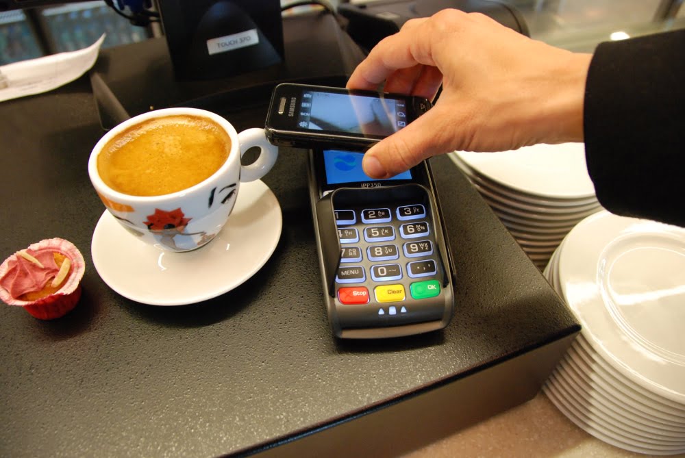 Contactless card transaction